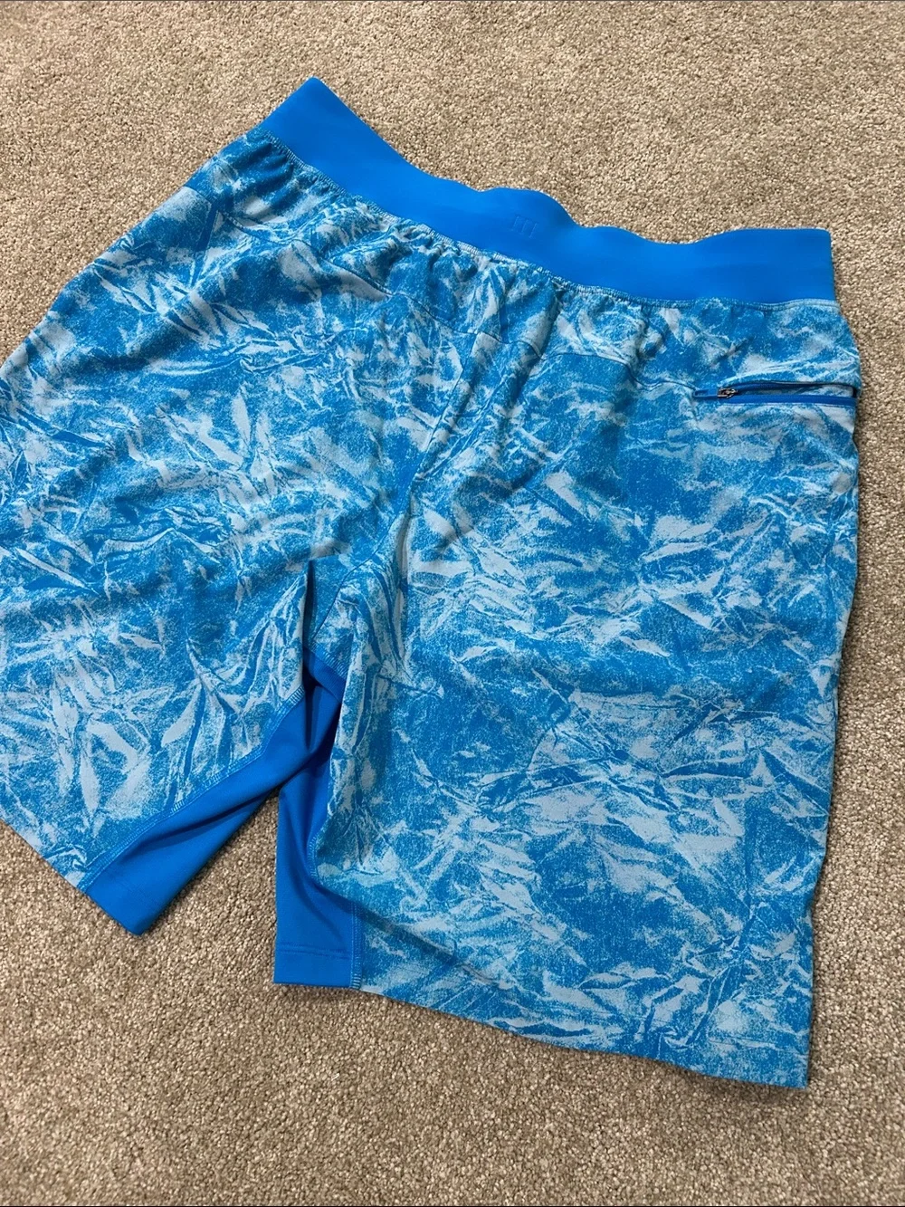 Lululemon Men’s T.H.E. Short —-9